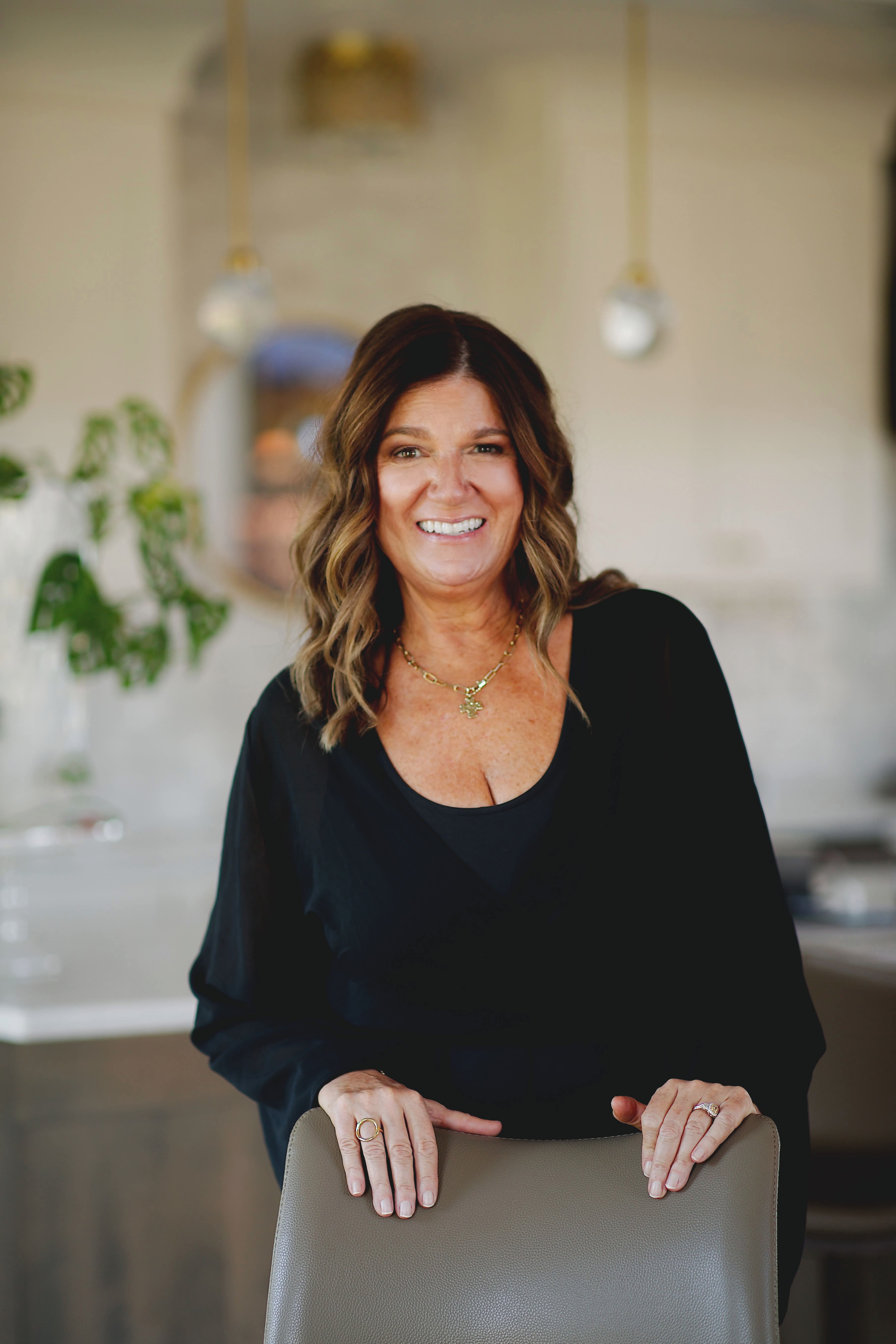 registered yoga teacher, Urban Zen Integrated Therapist and a Reiki Level 1 practitioner